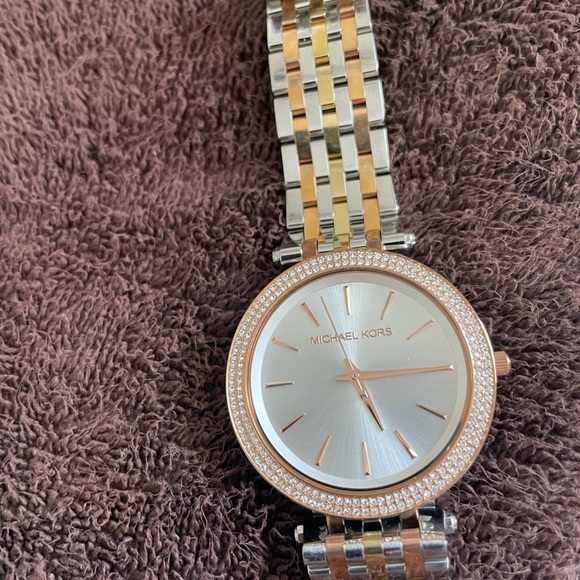 Micheal Kors Darci watch - Picture 3 of 3